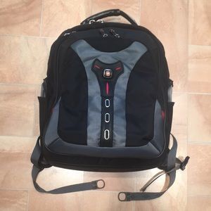 Laptop backpack